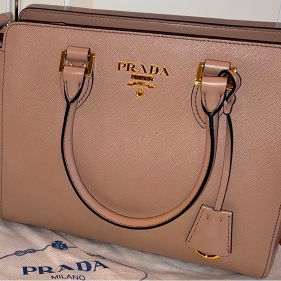 Prada Galleria Saffiano leather medium bag-
Nude, Cameo Beige - Picture 1 of 4